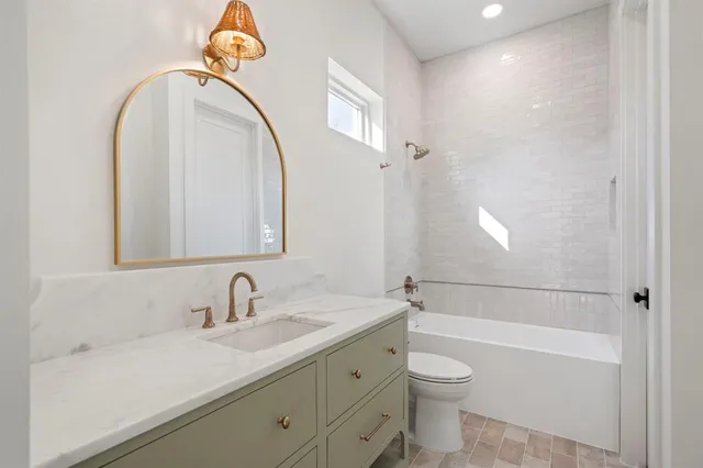 $1,995,000 | 6321 Belmont Avenue, Dallas, TX 75214