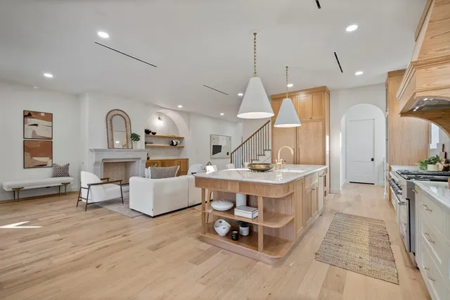 $1,995,000 | 6321 Belmont Avenue, Dallas, TX 75214