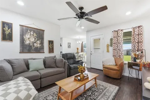 $189,900 | 1310 Tall Sky Drive, Lake Charles, LA 70607