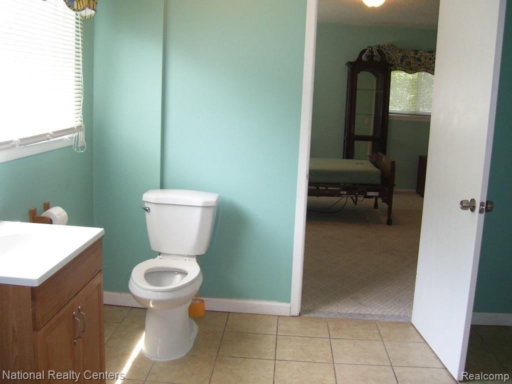 23600 Middlebelt Road Farmington Hills, MI 48336 - Photo 27 of 35