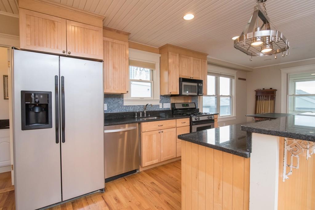 147 Court Road Winthrop, MA 02152 - Photo 9 of 26 Gallery Image 9