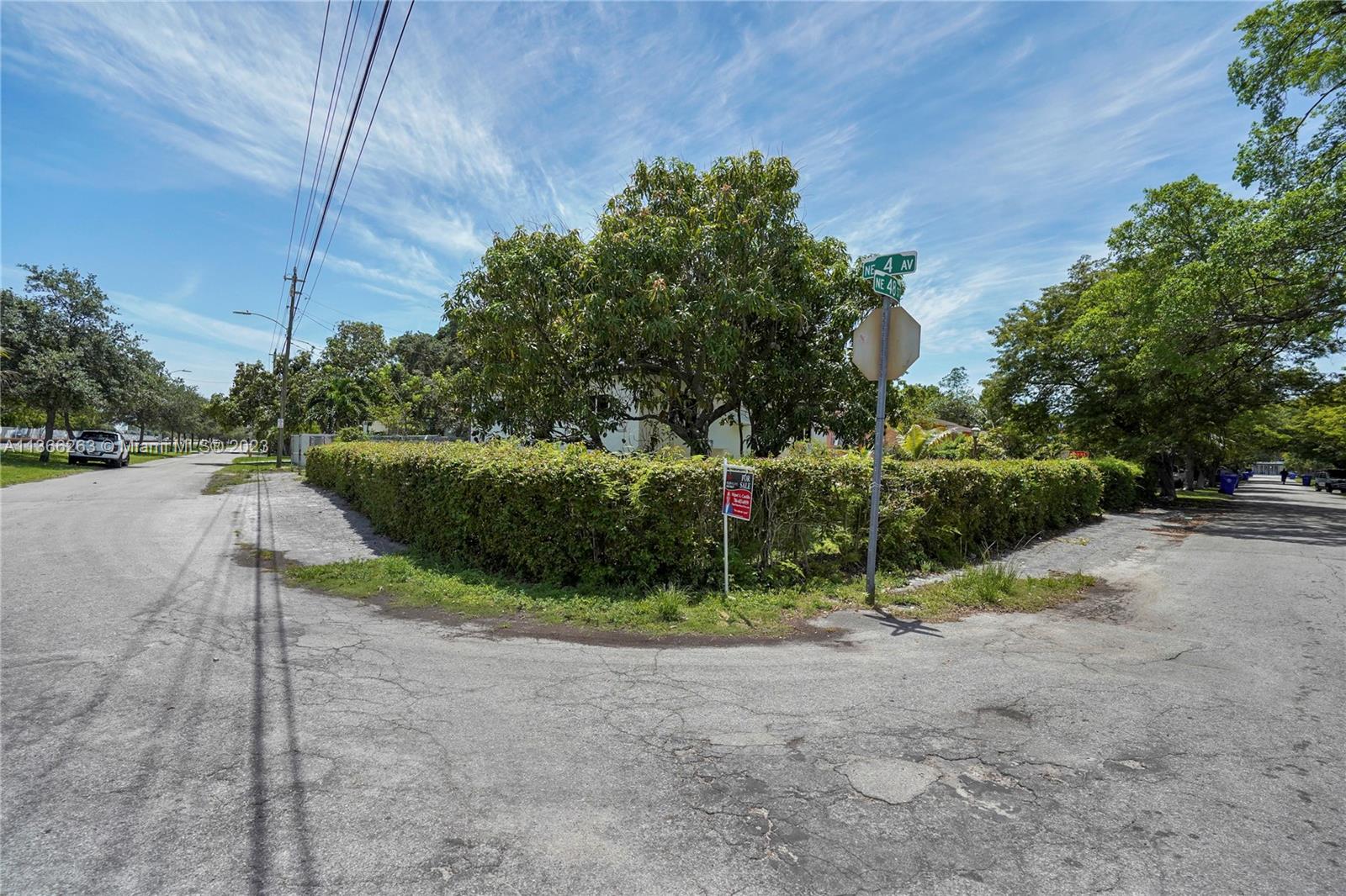 300 Northeast 48th Street Miami, FL 33137 - Photo 24 of 31 a view of backyard