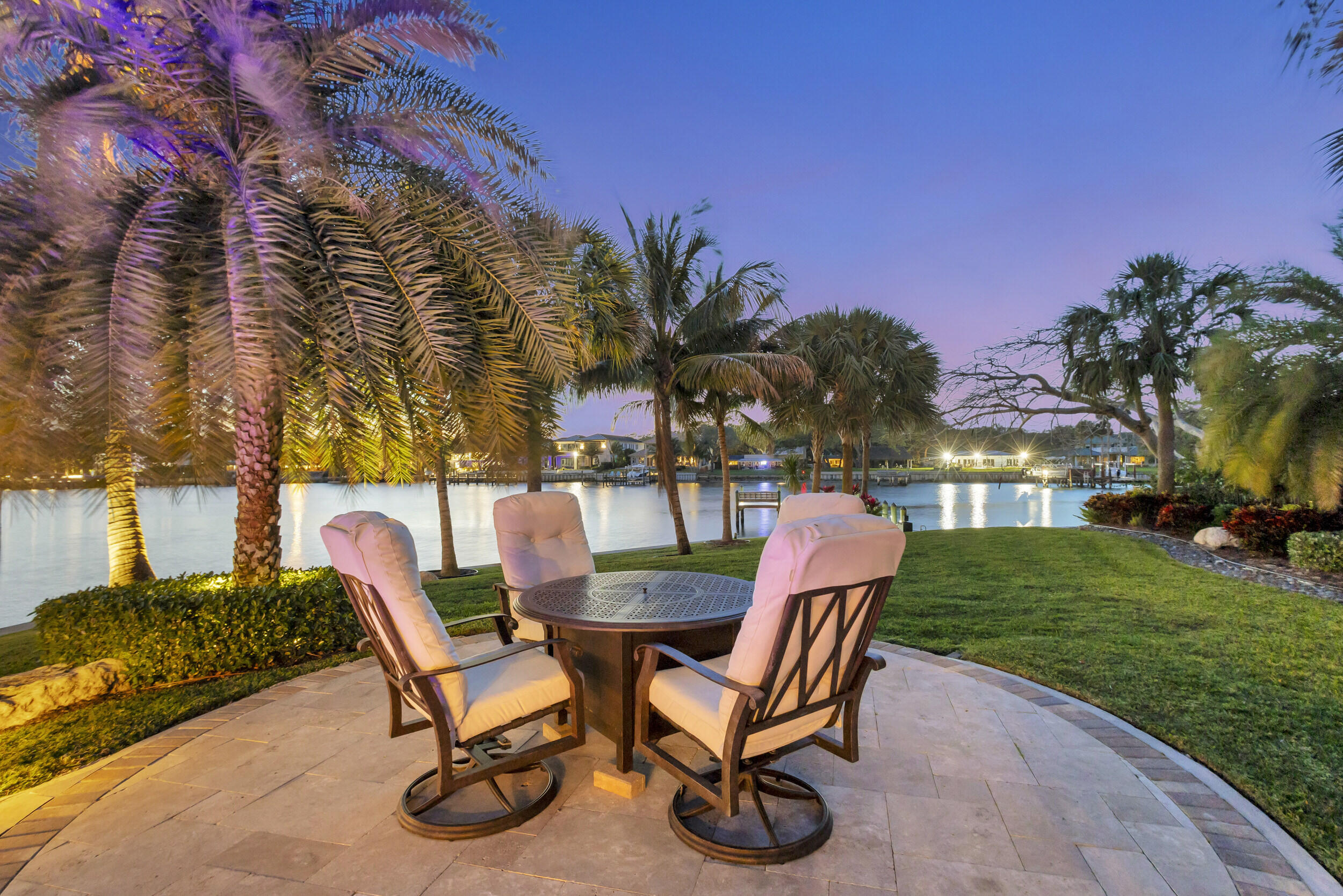 2138 Ascott Road North Palm Beach, FL 33408 - Photo 16 of 87 Outdoor Dining