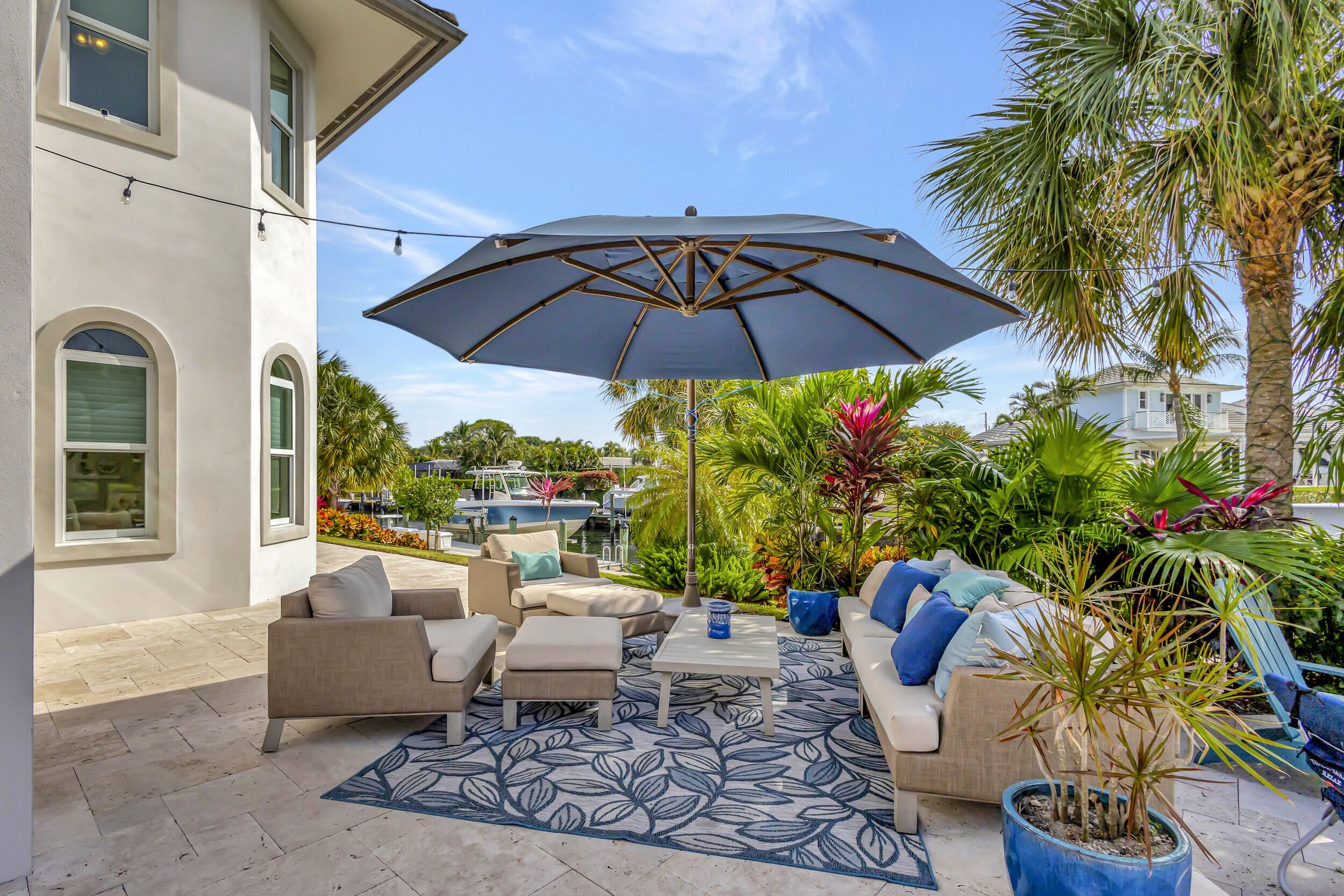 2138 Ascott Road North Palm Beach, FL 33408 - Photo 57 of 87 Outdoor Sitting
