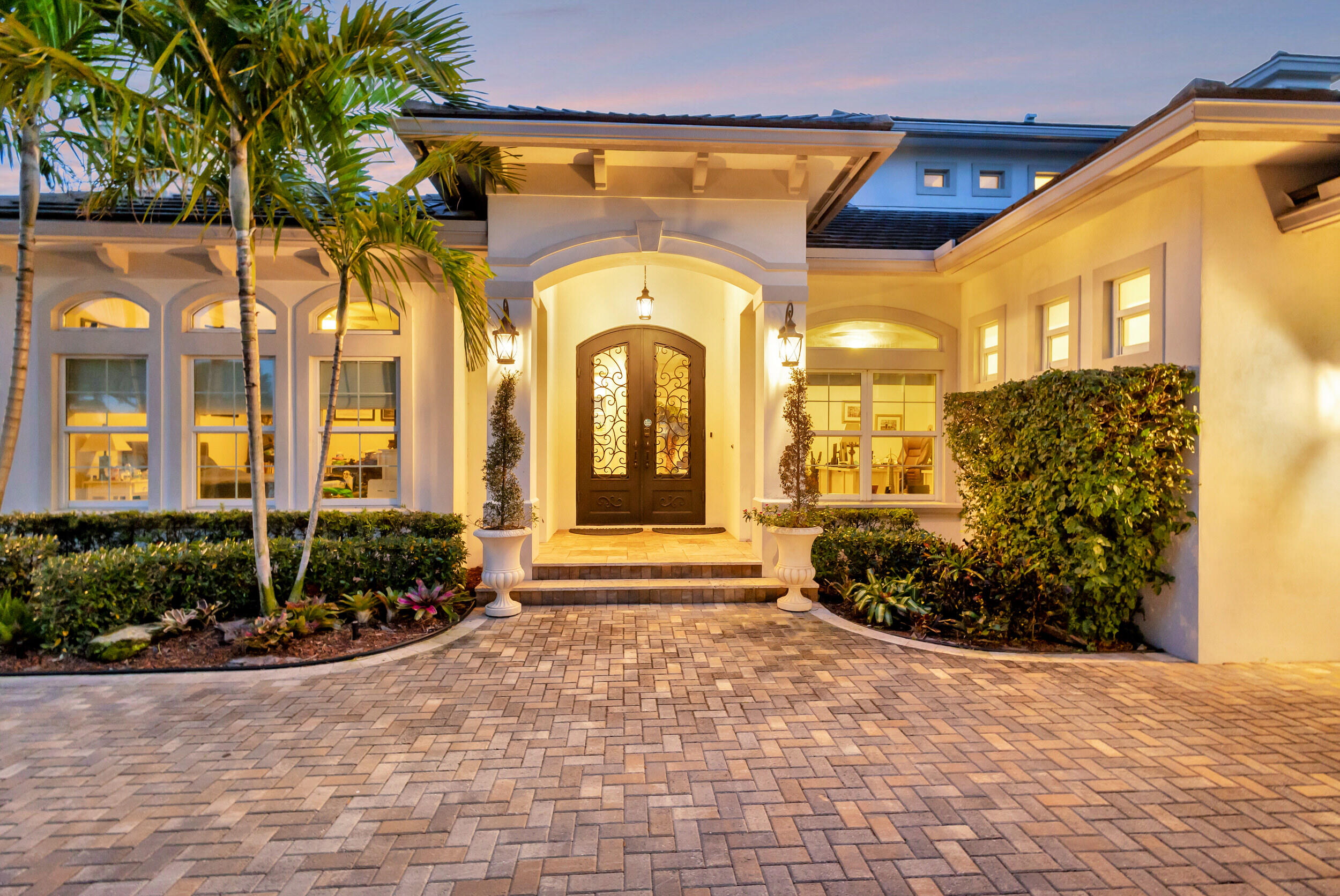 2138 Ascott Road North Palm Beach, FL 33408 - Photo 6 of 87 Exterior Front