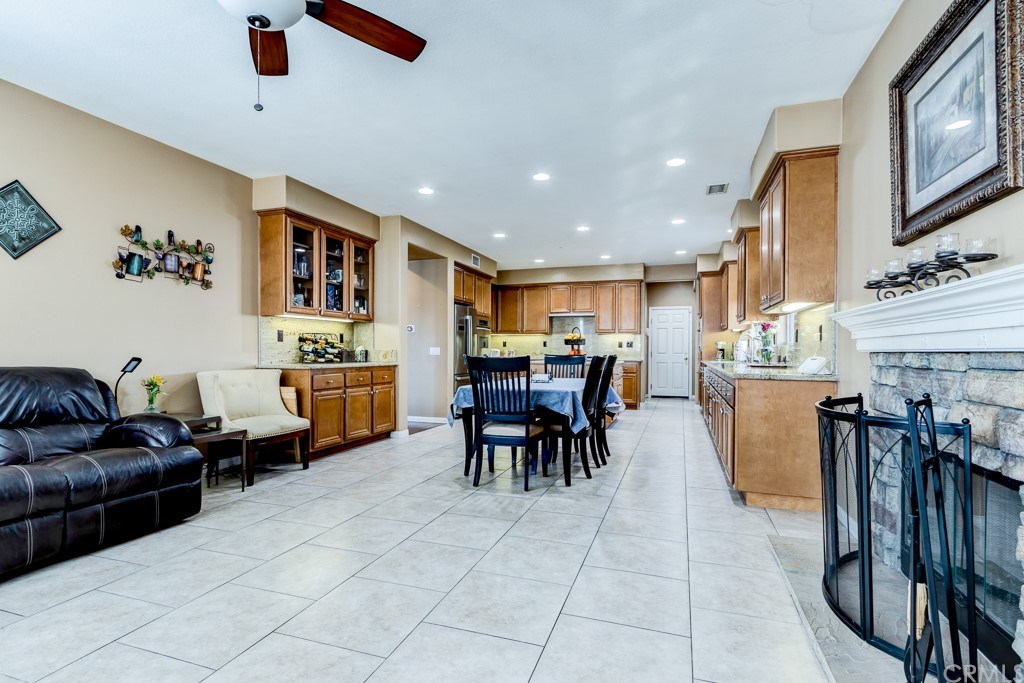 8066 Bluff View Lane Eastvale, CA 92880 - Photo 24 of 74