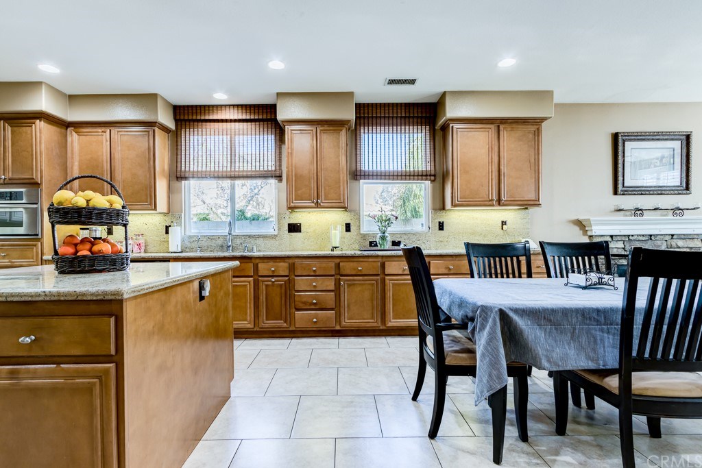 8066 Bluff View Lane Eastvale, CA 92880 - Photo 29 of 74