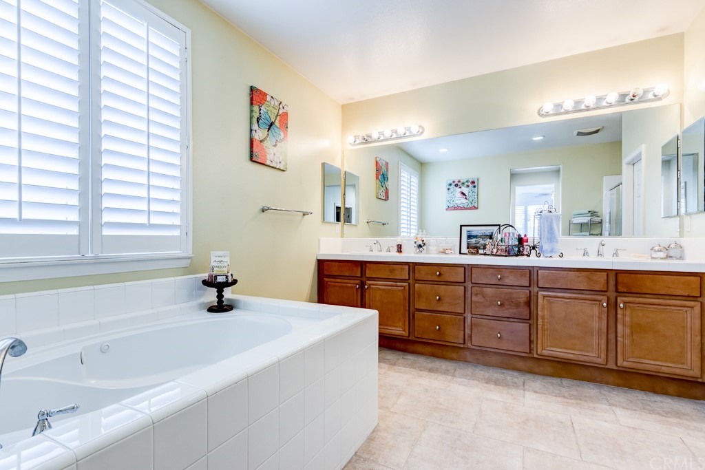 8066 Bluff View Lane Eastvale, CA 92880 - Photo 34 of 74