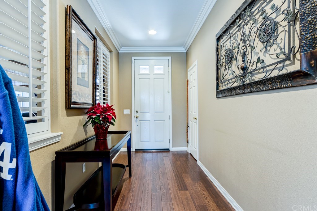 8066 Bluff View Lane Eastvale, CA 92880 - Photo 5 of 74