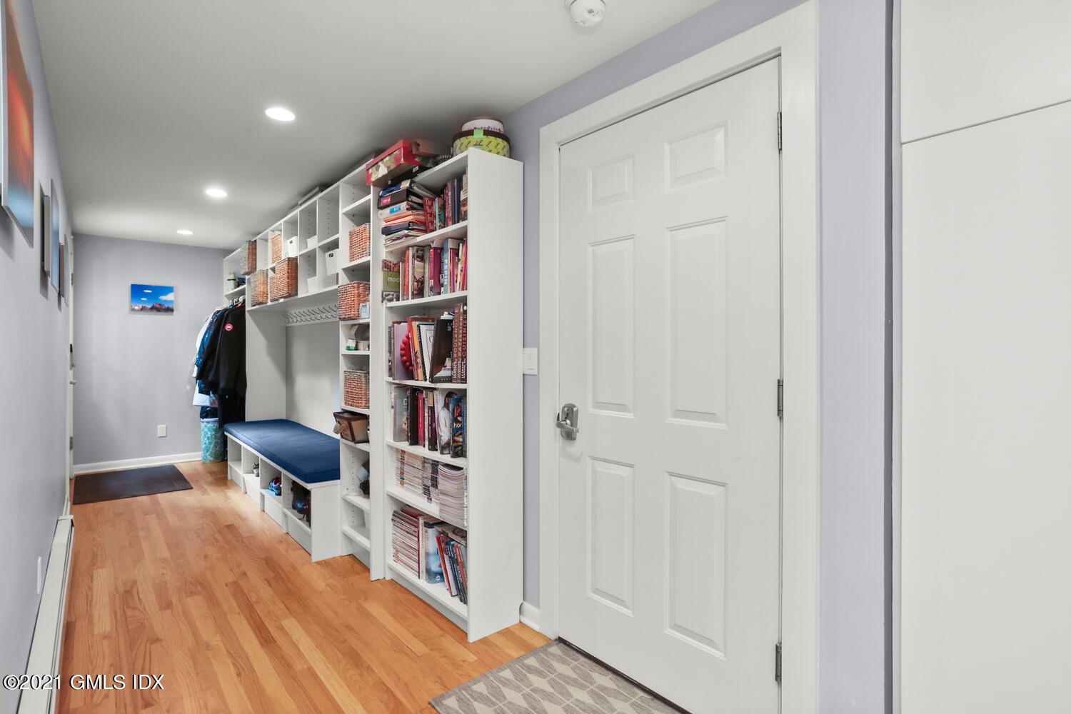 25 Summit Road Riverside, CT 06878 - Photo 17 of 40 25 Summit Rd Greenwich CT-large-026-028-