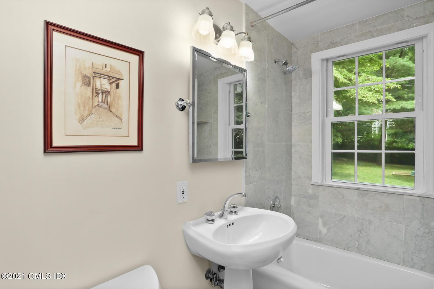 25 Summit Road Riverside, CT 06878 - Photo 31 of 40 25 Summit Rd Greenwich CT-large-025-024-