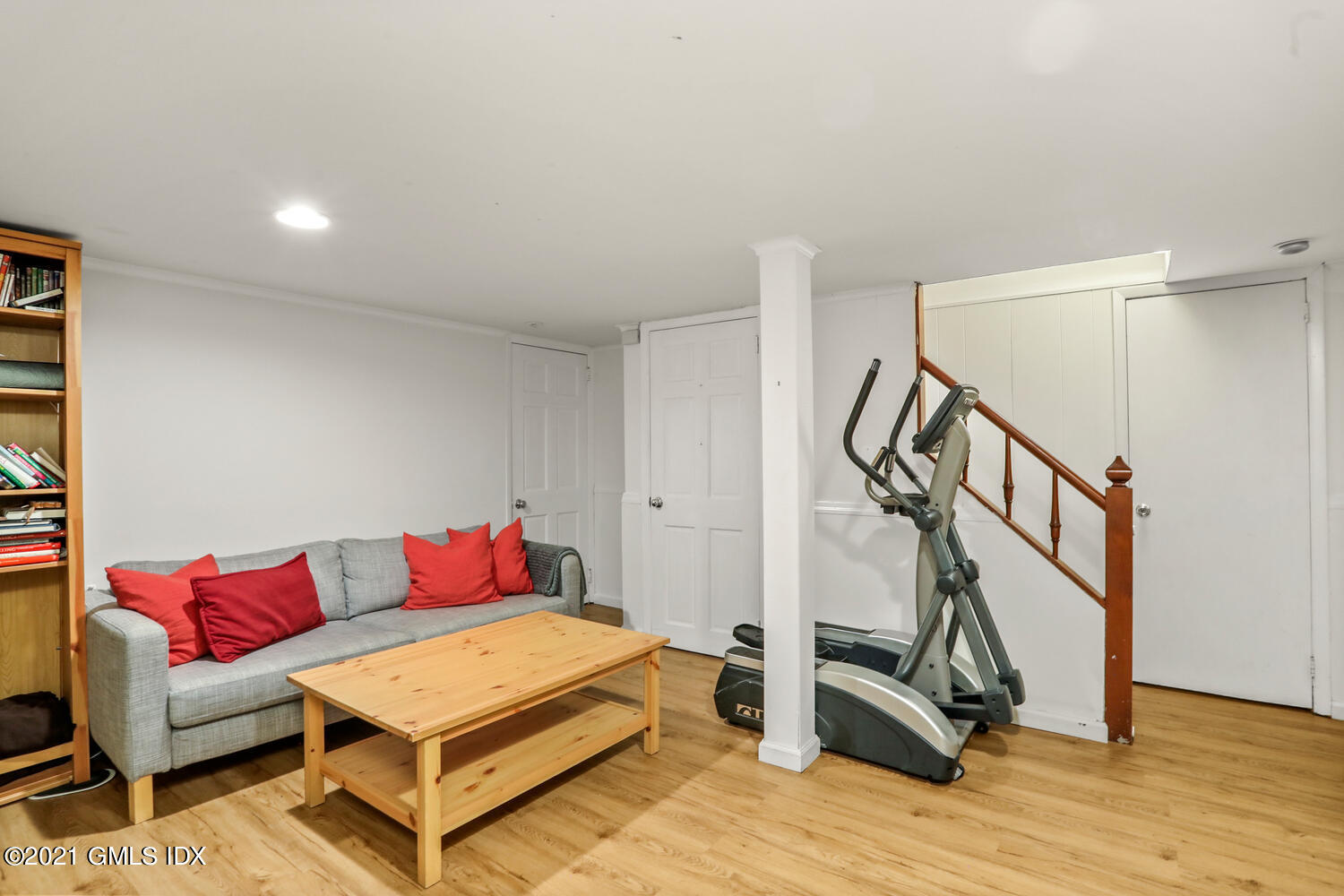 25 Summit Road Riverside, CT 06878 - Photo 33 of 40 25 Summit Rd Greenwich CT-large-036-036-