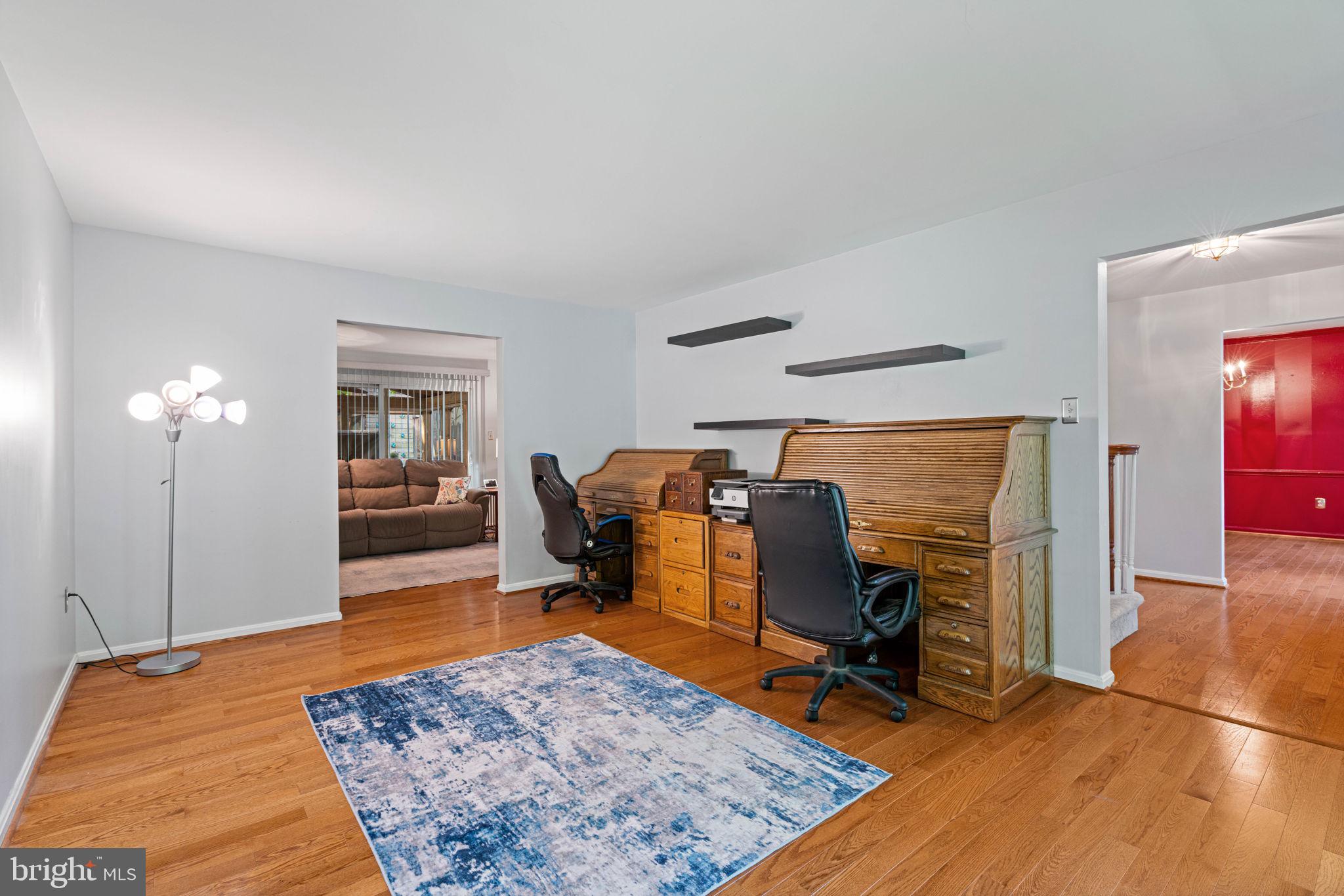 9833 Natick Road Burke, VA 22015 - Photo 7 of 50