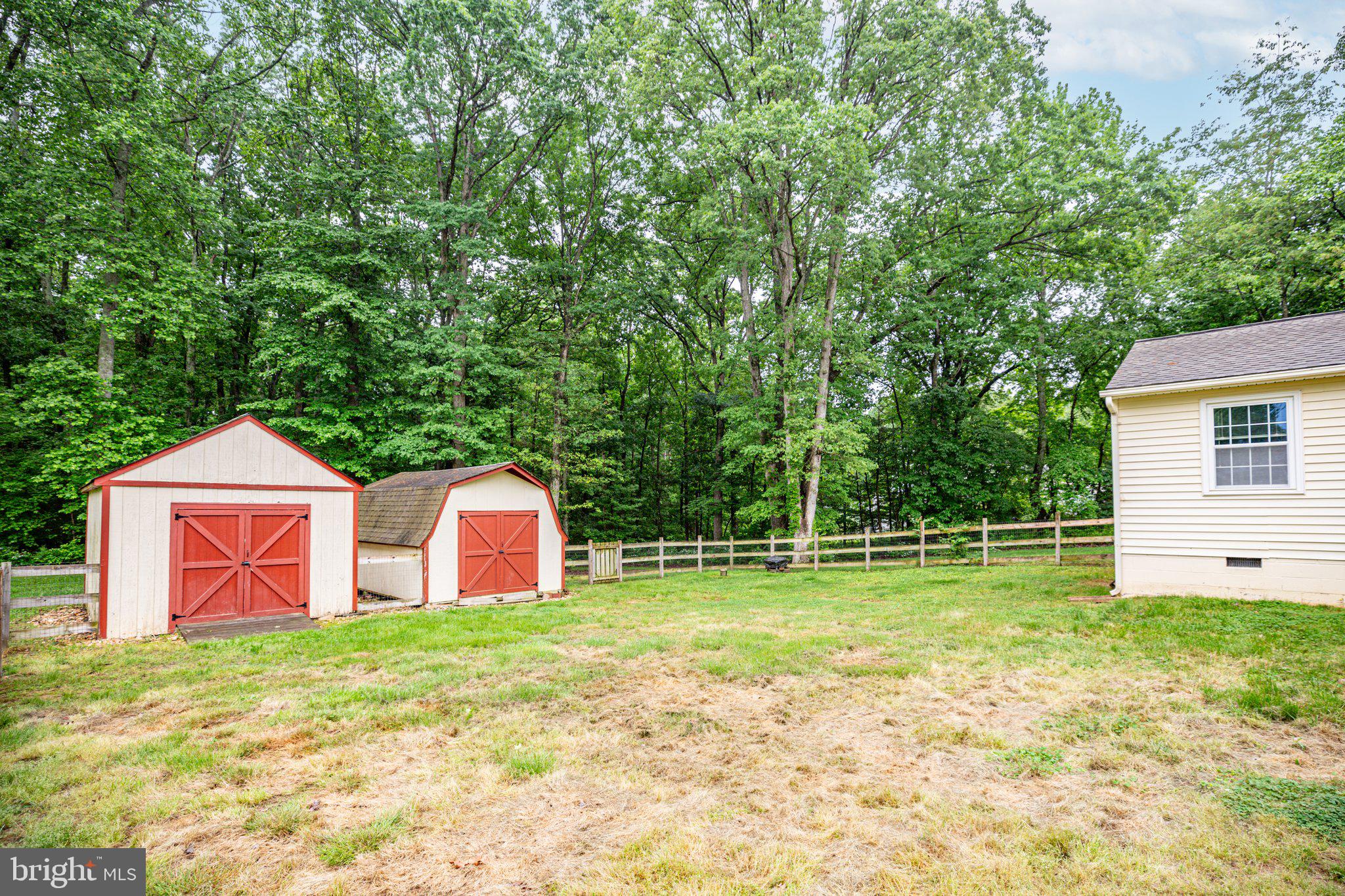 67 Holly Corner Road Fredericksburg, VA 22406 - Photo 30 of 34 The rear yard