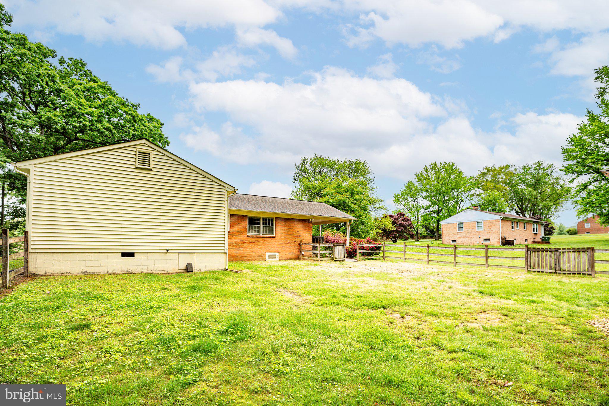 67 Holly Corner Road Fredericksburg, VA 22406 - Photo 32 of 34 The rear of the residence
