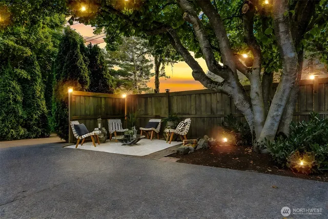 $992,000 | 9044 15th Avenue Northwest, Seattle, WA 98117