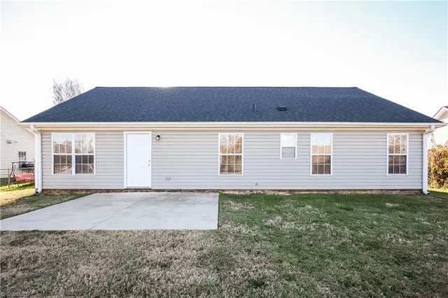 $1,685 | 3208 Presley Way, Greensboro, NC 27405