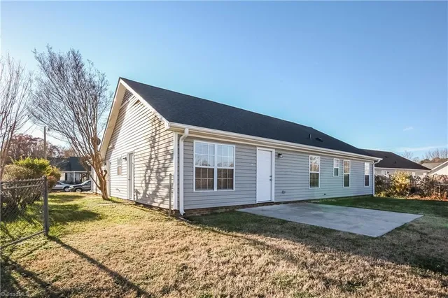 $1,685 | 3208 Presley Way, Greensboro, NC 27405