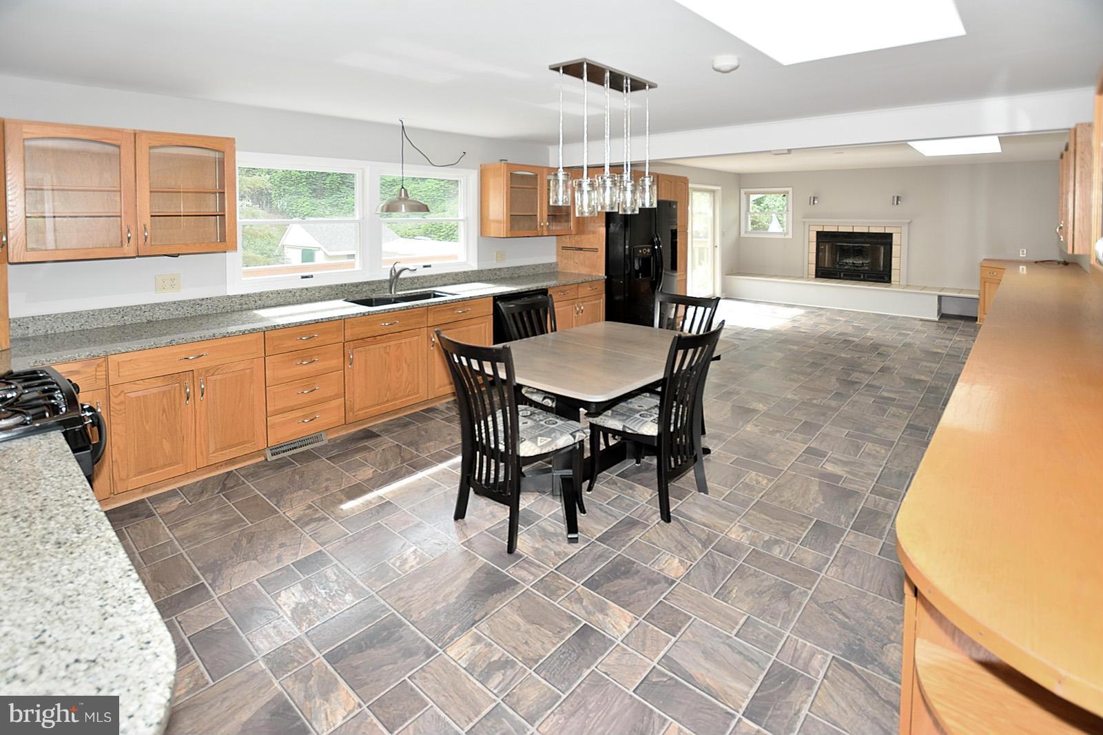 3222 Blueford Road Kensington, MD 20895 - Photo 7 of 21 Kitchen / Family Room