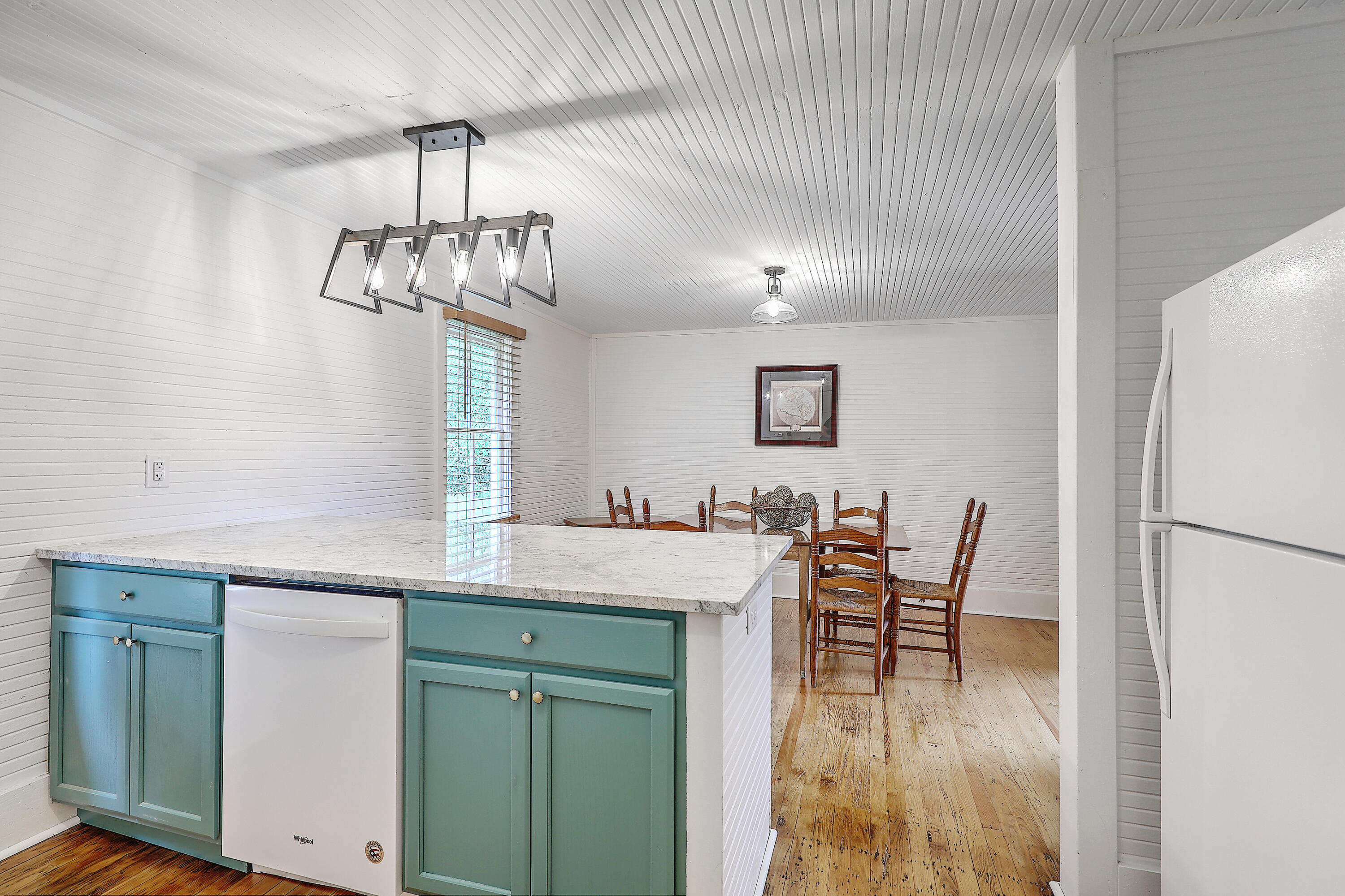 292 Greyback Road Summerville, SC 29483 - Photo 13 of 26 Kitchen