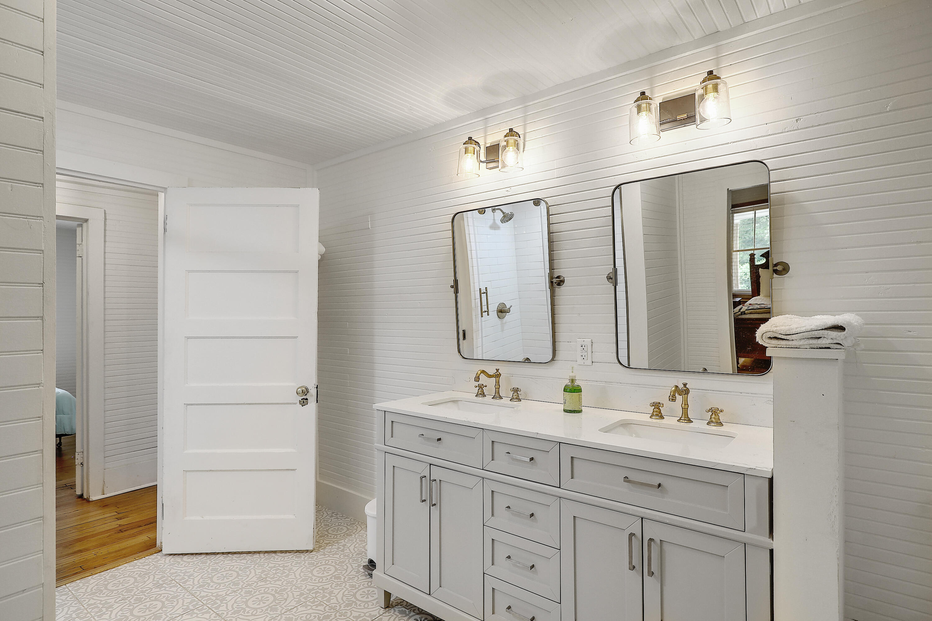 292 Greyback Road Summerville, SC 29483 - Photo 19 of 26 Bathroom