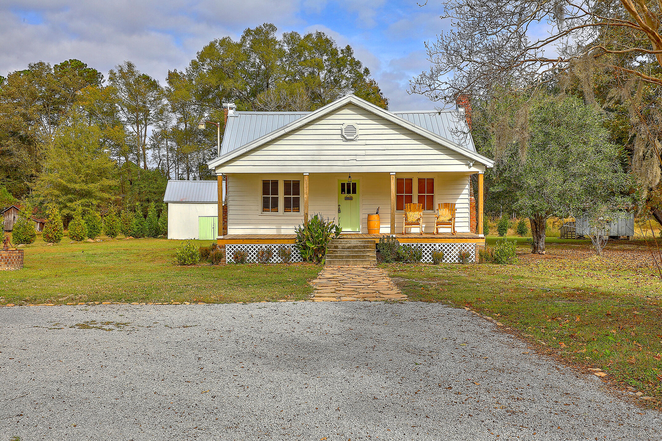292 Greyback Road Summerville, SC 29483 - Photo 2 of 26 292 Greyback