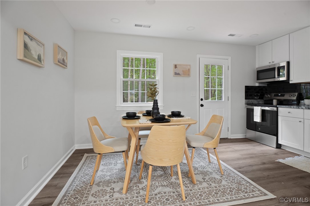 7201 Courthouse Road Chesterfield, VA 23832 - Photo 8 of 41 a view of a dining room with furniture