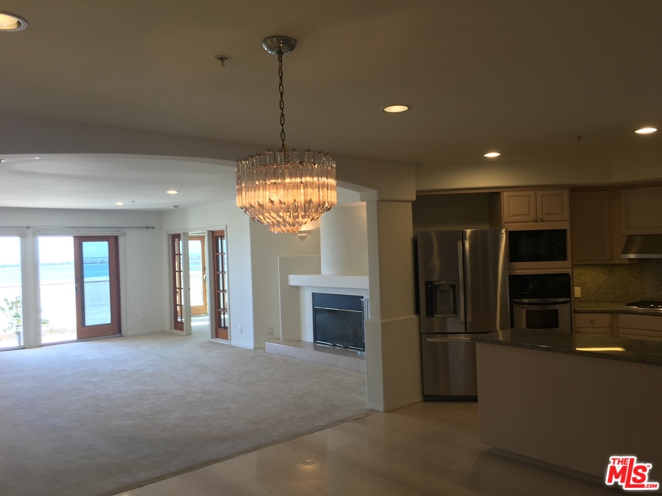 6309 Ocean Front Walk, Unit 202 Playa del Rey, CA 90293 - Photo 8 of 20