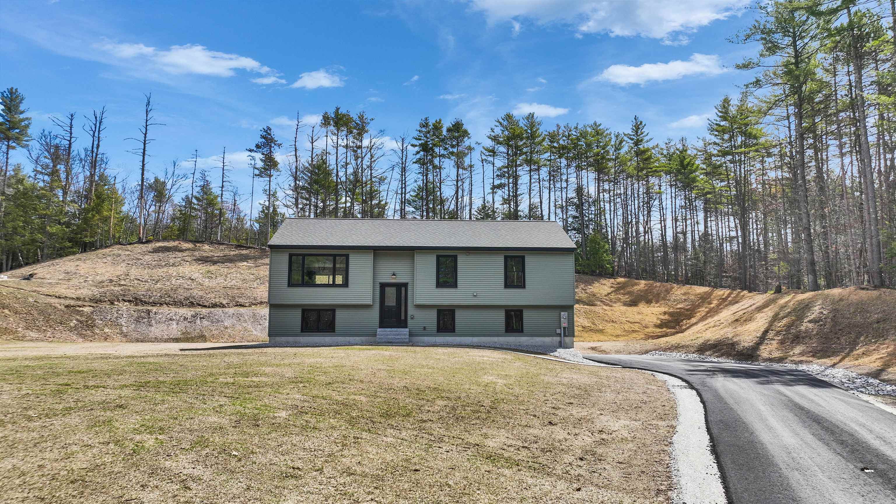 448 Old Bennington Road Greenfield, NH 03047 - Photo 3 of 36