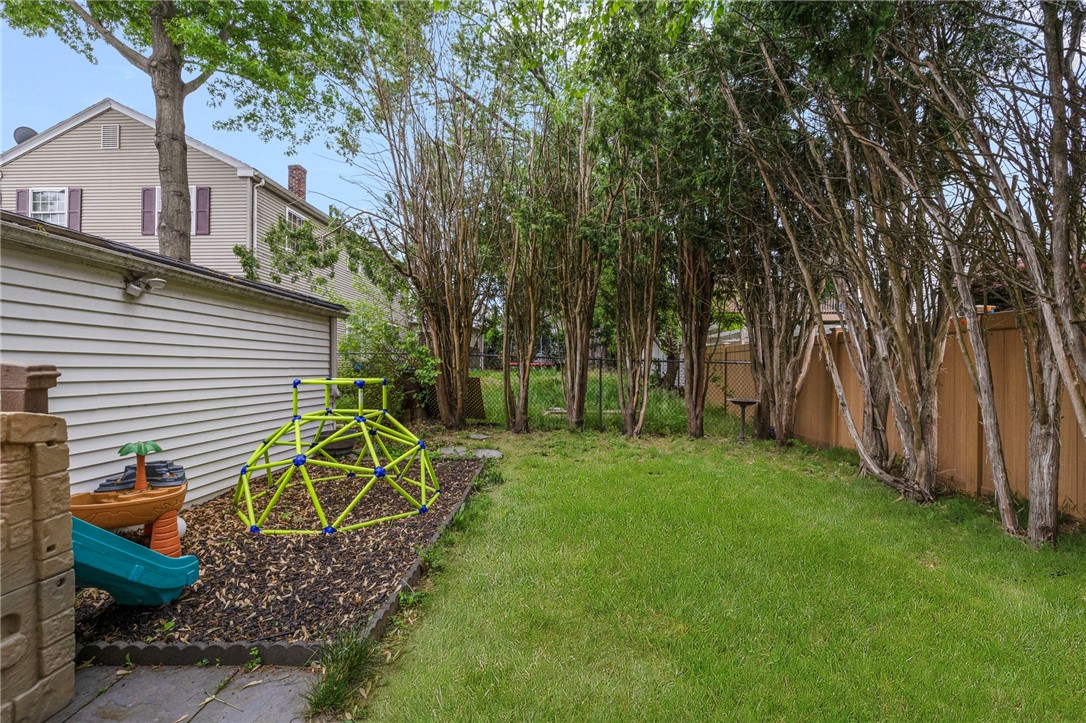 11 Doane Street Cranston, RI 02910 - Photo 34 of 38