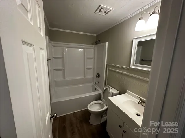 $1,049 | 221 Bookington Drive, Unit A, Lexington, NC 27292