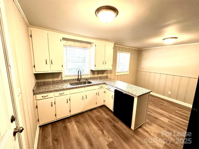 $1,049 | 221 Bookington Drive, Unit A, Lexington, NC 27292