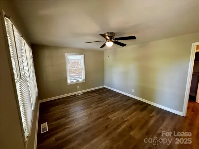 $1,049 | 221 Bookington Drive, Unit A, Lexington, NC 27292