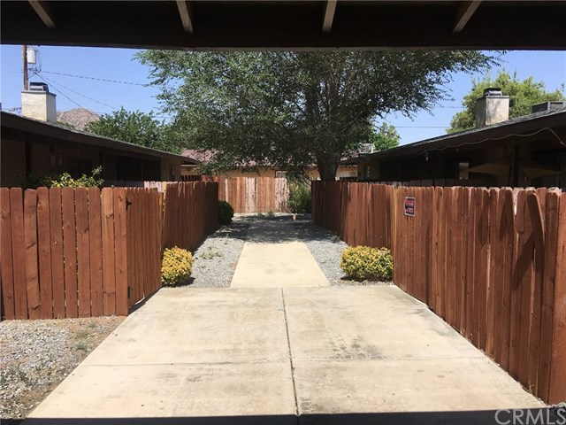 15578 Tonekai Road Apple Valley, CA 92307 - Photo 3 of 6