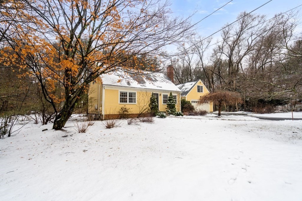125 Stock Farm Road Sudbury, MA 01776 - Photo 3 of 42 Gallery Image 3