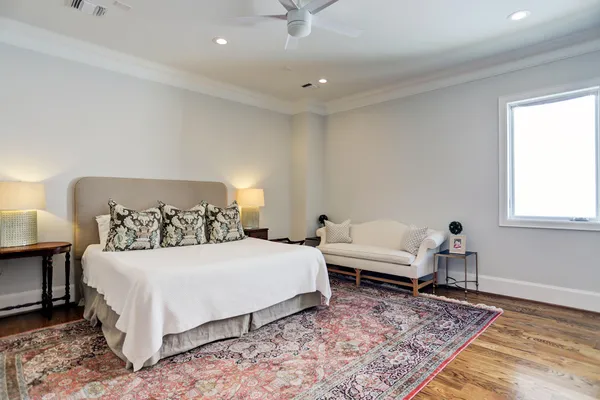 $7,500 | 1632 Potomac Drive, Houston, TX 77057