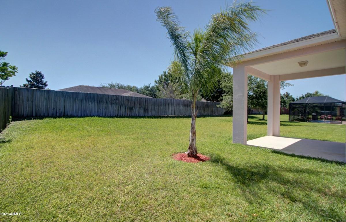 1554 Knoll Ridge Drive Melbourne, FL 32940 - Photo 22 of 25 IMG_2904_5_6_fused