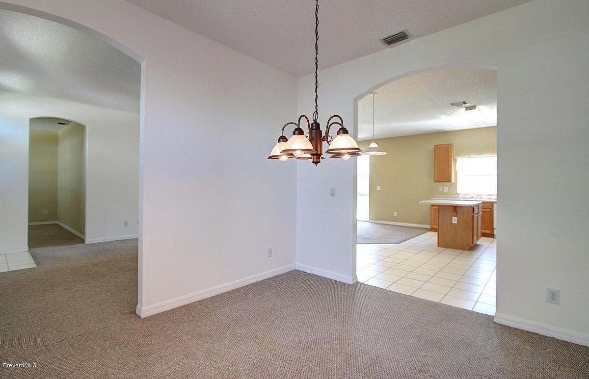 1554 Knoll Ridge Drive Melbourne, FL 32940 - Photo 5 of 25 IMG_2823_4_5_fused