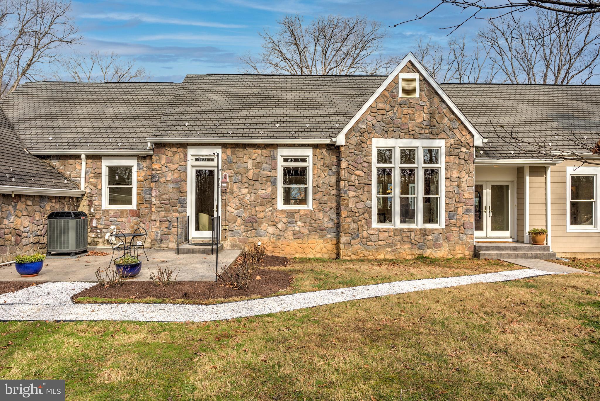 37218 Bolyn Road Purcellville, VA 20132 - Photo 14 of 62 Lifetime roof w/ snowbirds to protect guttering