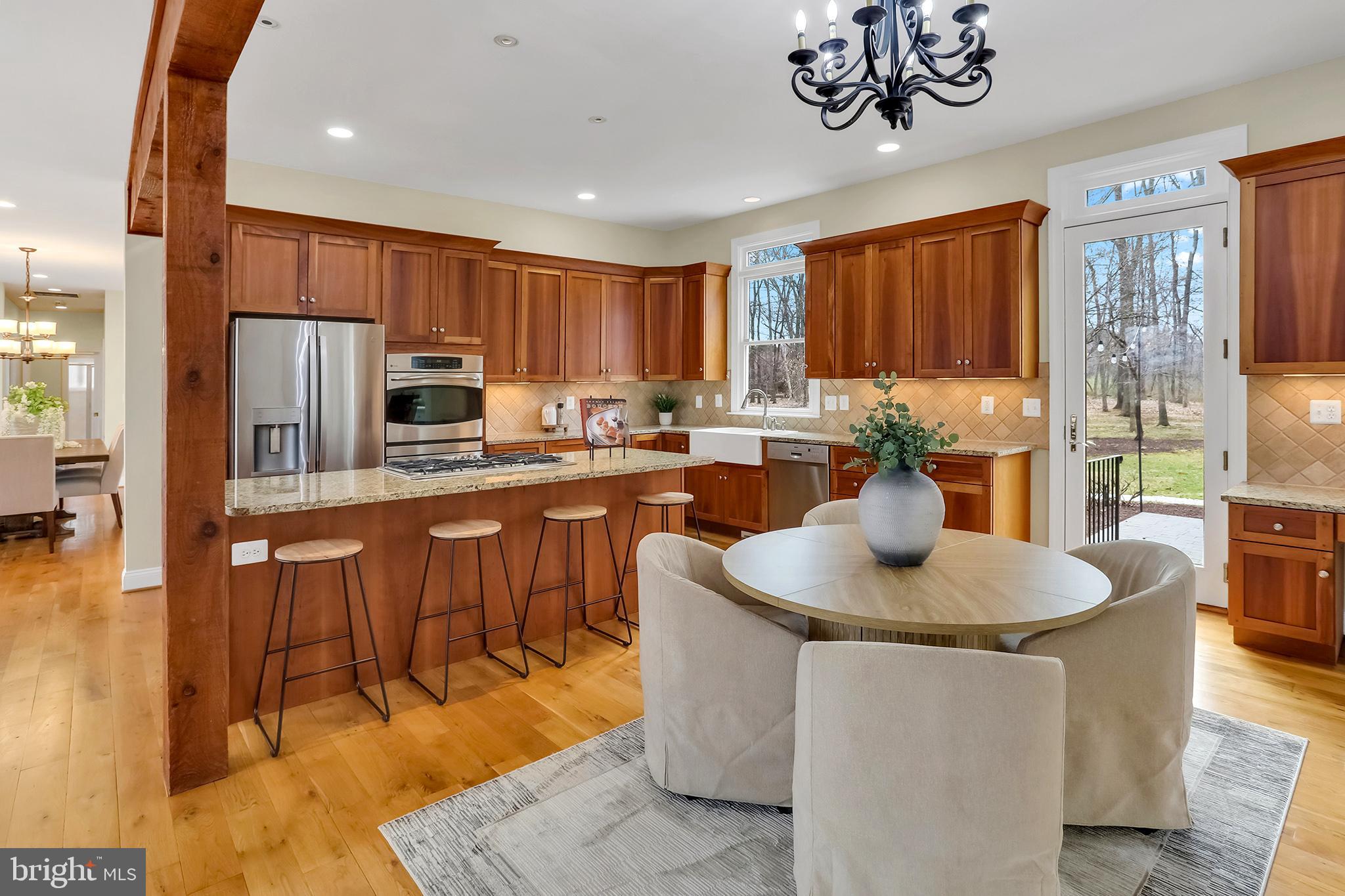 37218 Bolyn Road Purcellville, VA 20132 - Photo 23 of 62 Loads of Custom Cherry Cabinetry