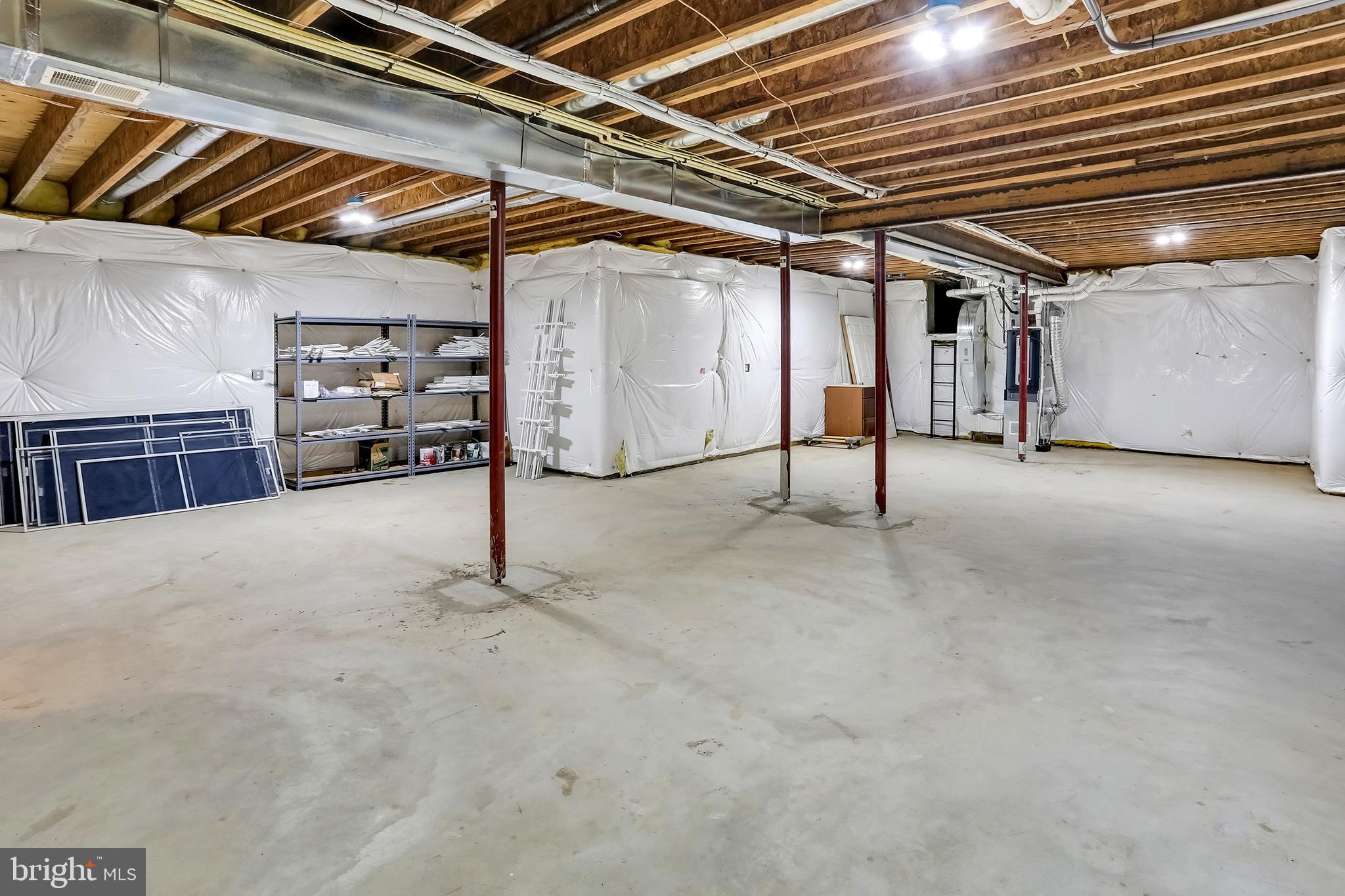 37218 Bolyn Road Purcellville, VA 20132 - Photo 39 of 62 Unfin. part for storage, upright freezer conveys