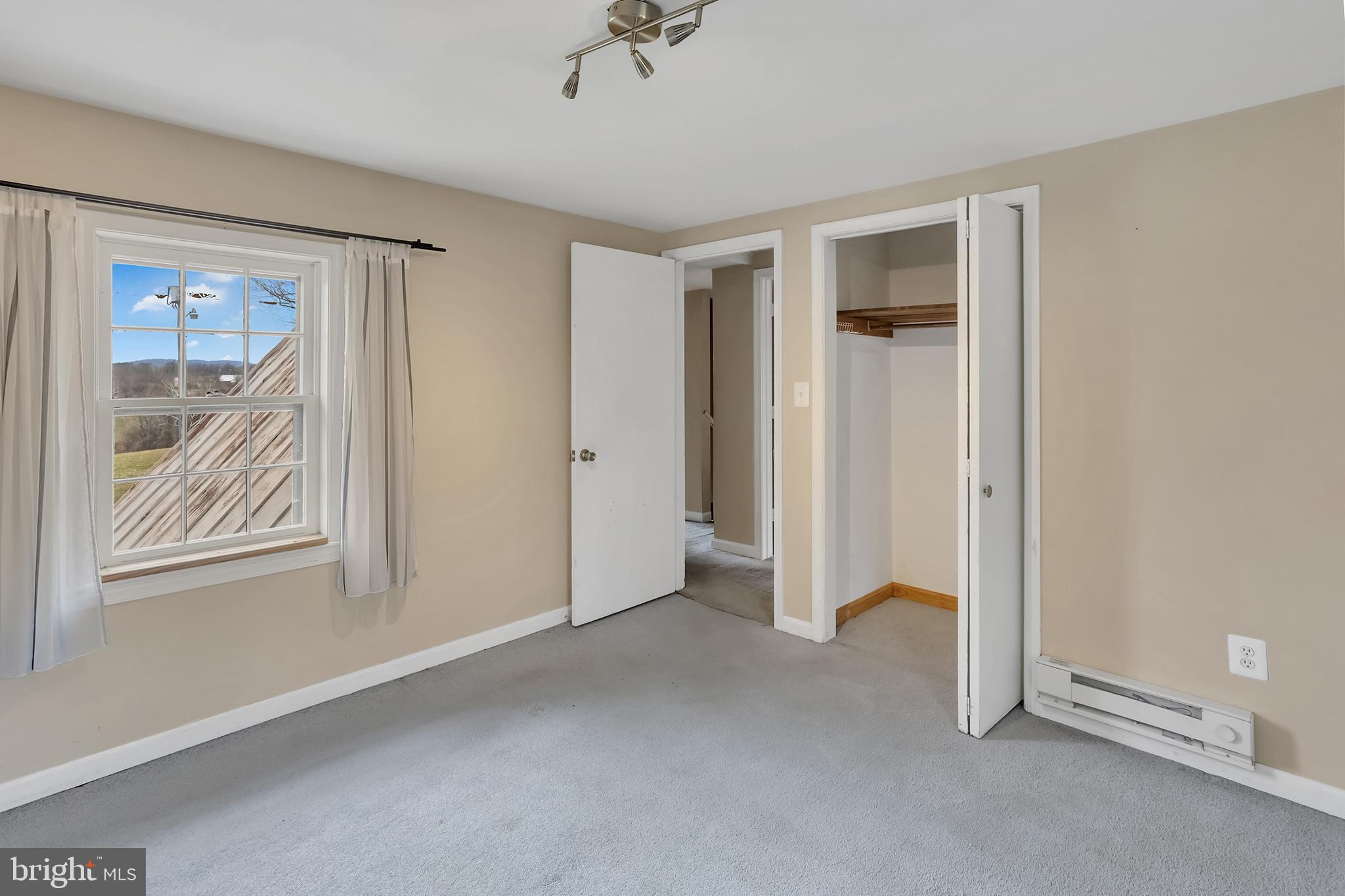 37218 Bolyn Road Purcellville, VA 20132 - Photo 45 of 62 Cottage Bedroom