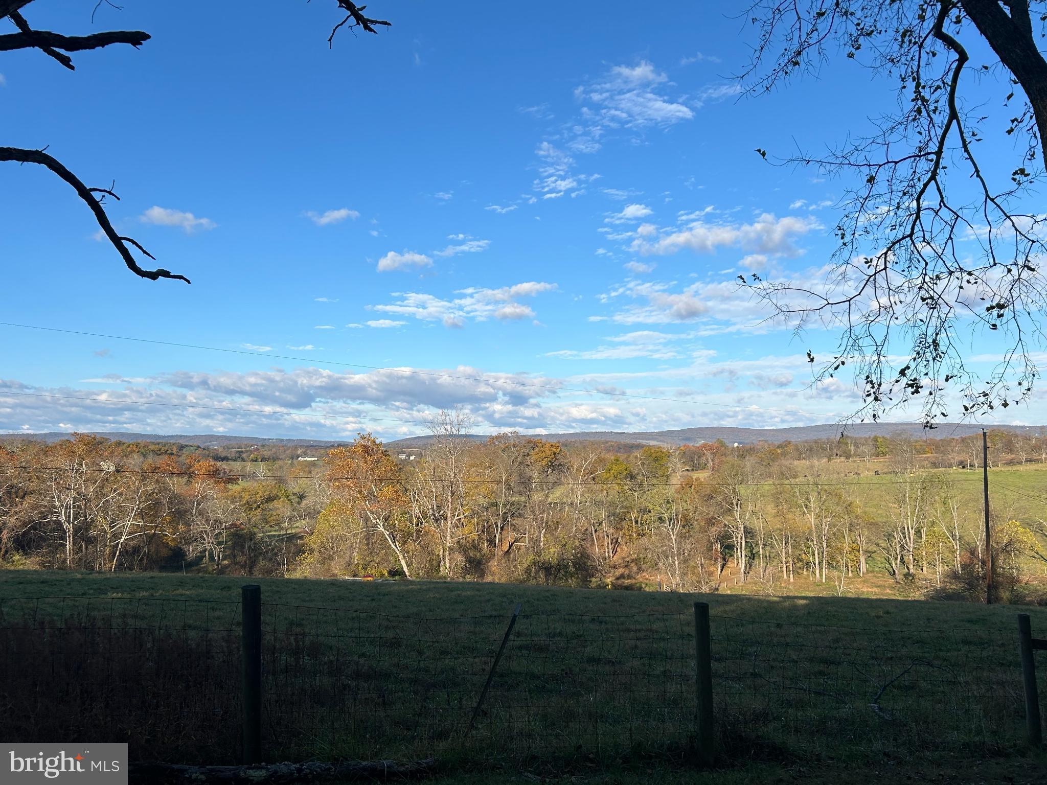 37218 Bolyn Road Purcellville, VA 20132 - Photo 59 of 62 a view of an ocean beach