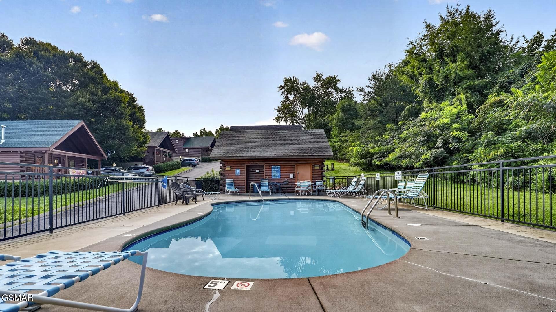 208 Moose Ridge Way Pigeon Forge, TN 37863 - Photo 2 of 26 Gallery Image 2