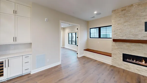 $2,400,000 | 729 Livingstone Drive, Unit 400, Carmel, IN 46032