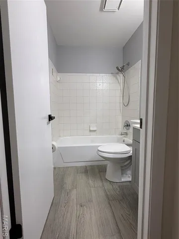 $1,500 | 4334 Arrow Tree Drive, Unit L, St. Louis, MO 63128