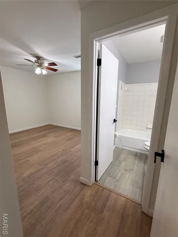 $1,500 | 4334 Arrow Tree Drive, Unit L, St. Louis, MO 63128