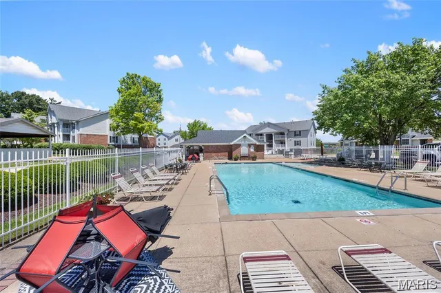 $1,500 | 4334 Arrow Tree Drive, Unit L, St. Louis, MO 63128