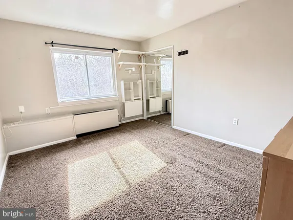 $159,900 | 650 Brooke Road, Unit B11, Glenside, PA 19038