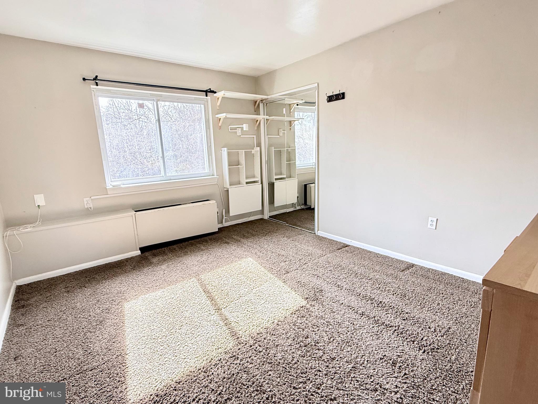 650 Brooke Road, Unit B11 Glenside, PA 19038 - Photo 11 of 20 Primary Bedroom